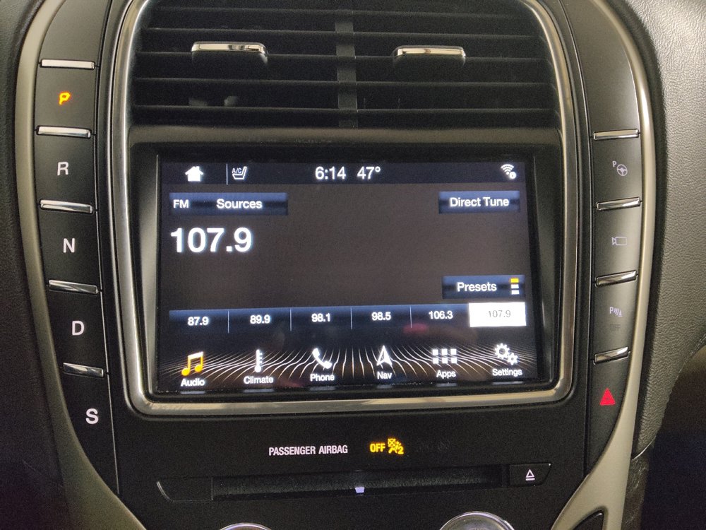 Used 2018 Lincoln MKX Reserve w/ Driver Assistance Package FWD image 25