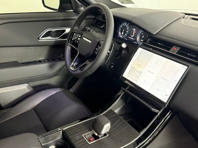 New 2026 Land Rover Range Rover Velar Dynamic SE image 36