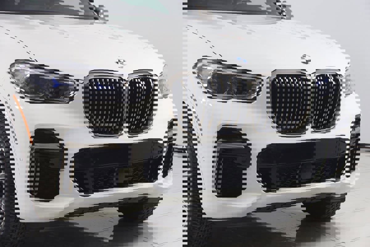 Used 2023 BMW X5 M50i w/ Executive Package image 44