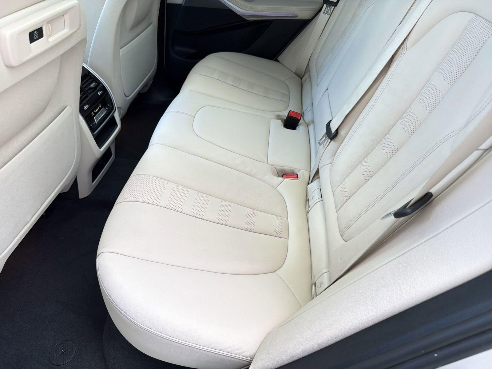 Used 2022 BMW X5 sDrive40i w/ M Sport Package RWD image 14