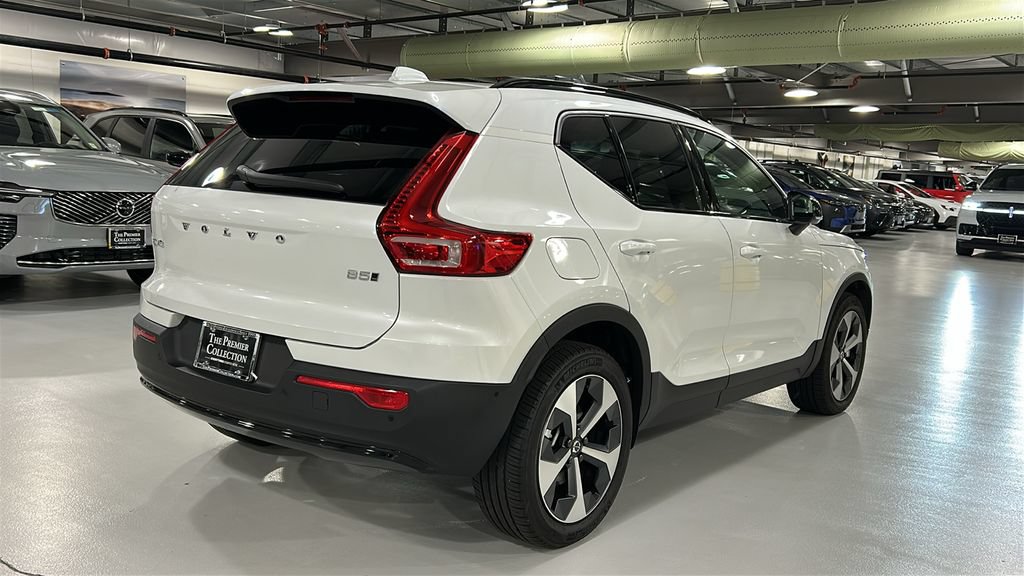 Used 2026 Volvo XC40 B5 Plus w/ Protection Package Premier AWD/4WD image 4