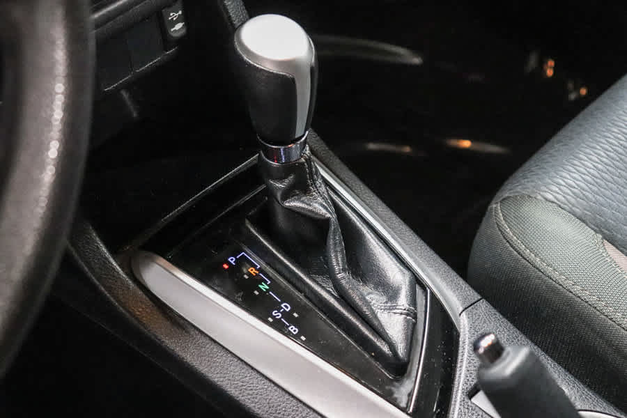 Certified 2019 Toyota Corolla LE FWD image 21