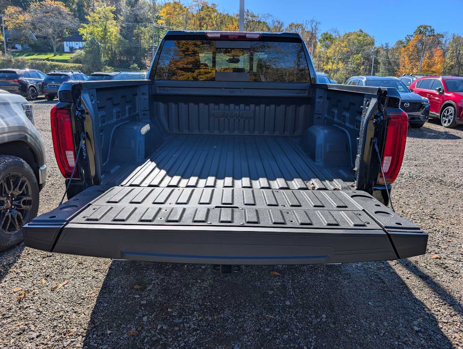 New 2026 GMC Sierra 1500 AT4 w/ AT4 Premium Package AWD/4WD image 8