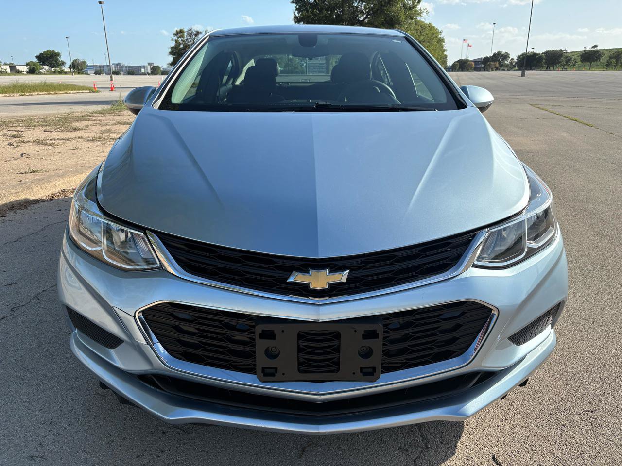 Used 2017 Chevrolet Cruze LS FWD image 4