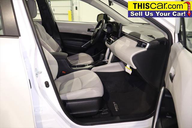 Used 2025 Toyota Corolla Cross L FWD image 24