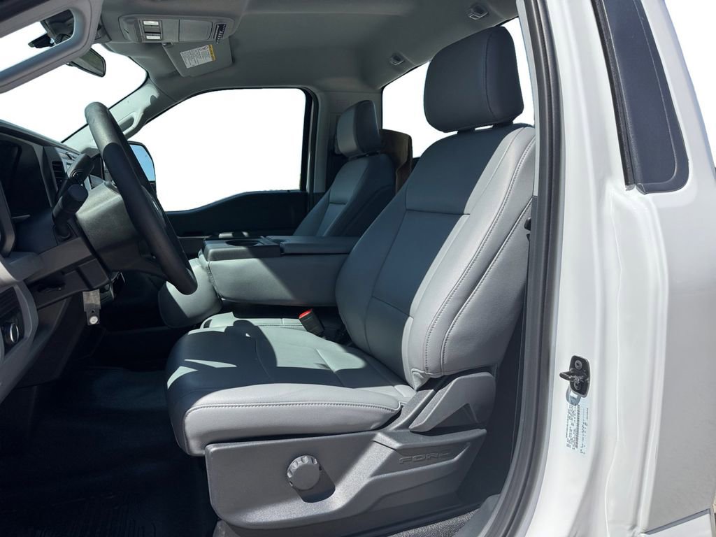 New 2026 Ford F550 4x4 Regular Cab Super Duty image 16