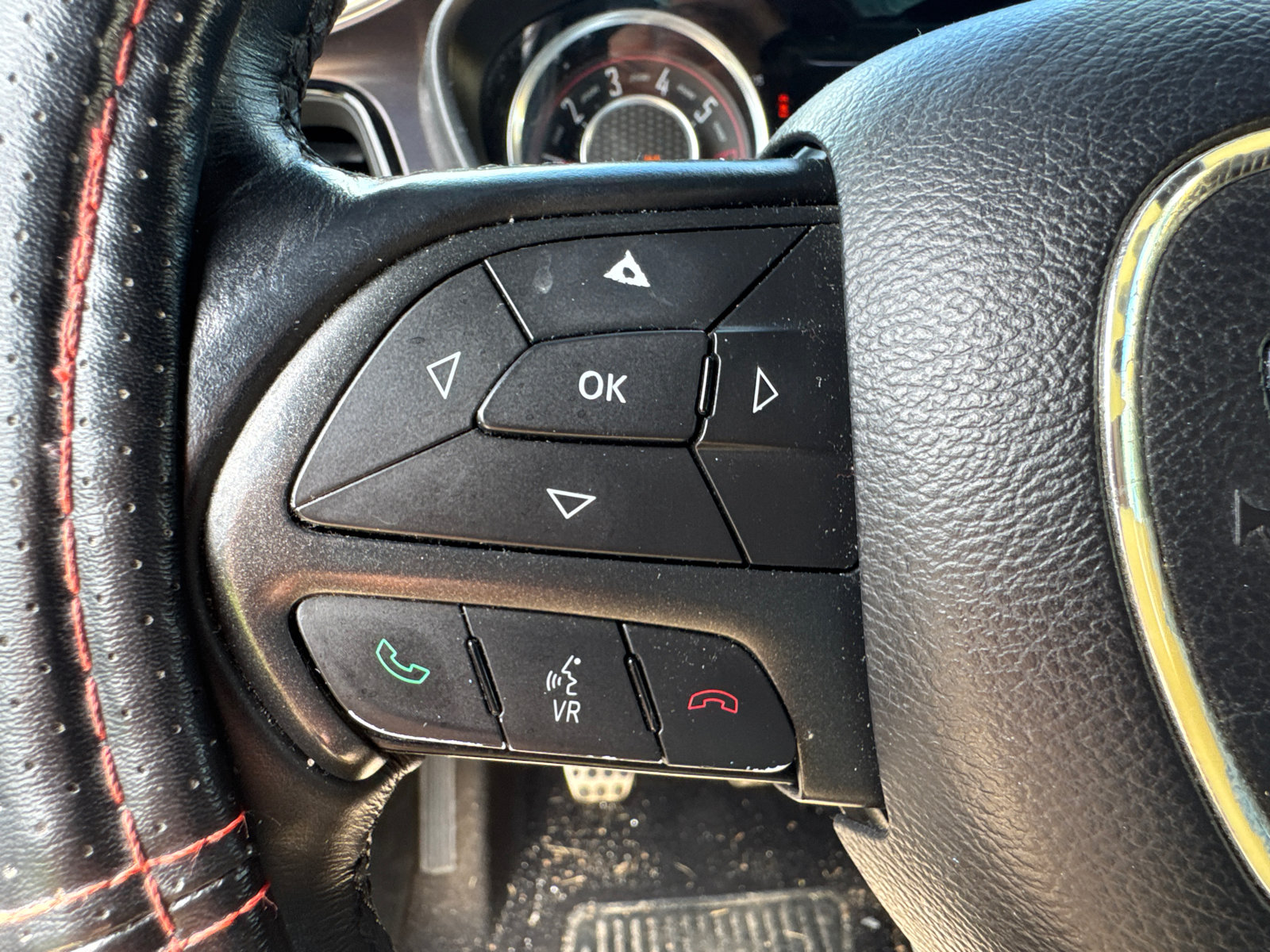 Used 2015 Dodge Challenger R/T w/ Quick Order Package 22B R/T RWD image 21