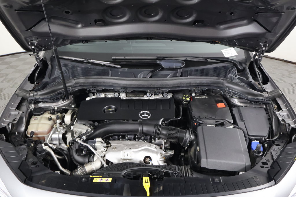 Certified 2022 Mercedes-Benz GLA 250 4MATIC image 15