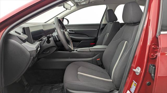 Used 2025 Hyundai Sonata SEL FWD image 14