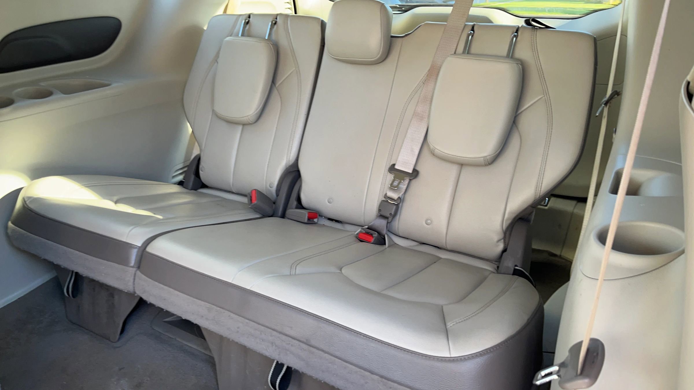 Used 2017 Chrysler Pacifica Touring-L image 33