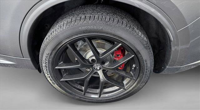 Used 2021 Alfa Romeo Stelvio Ti Sport image 9