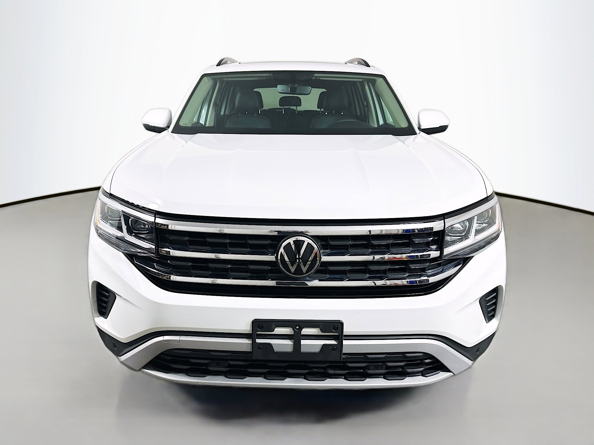 Used 2023 Volkswagen Atlas SE w/ Panoramic Sunroof Package AWD/4WD image 2
