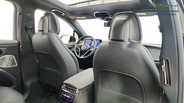 Used 2023 Mercedes-Benz EQS 450+ SUV image 26