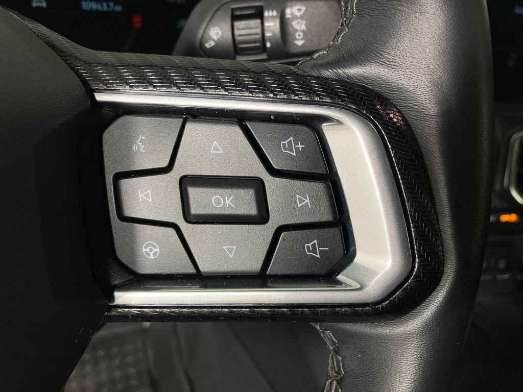 Certified 2025 Ford Mustang Premium image 18