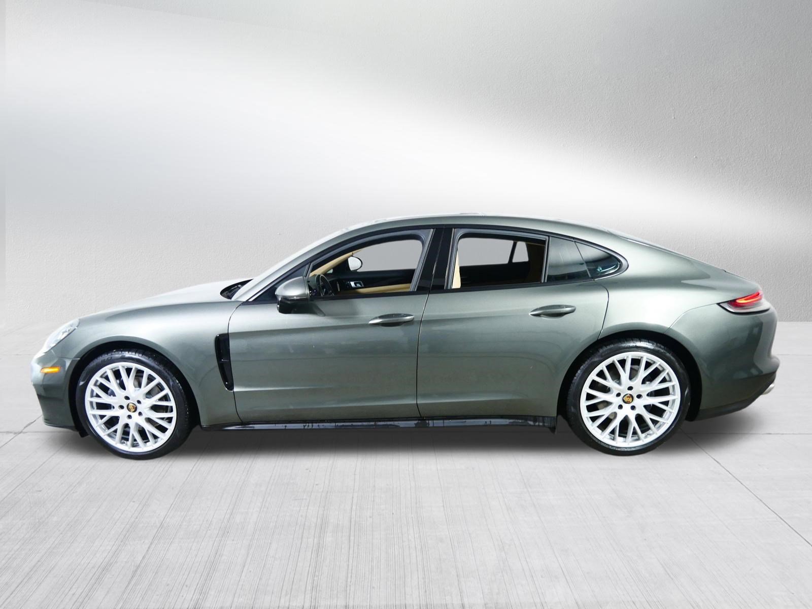 Used 2022 Porsche Panamera 4 image 4