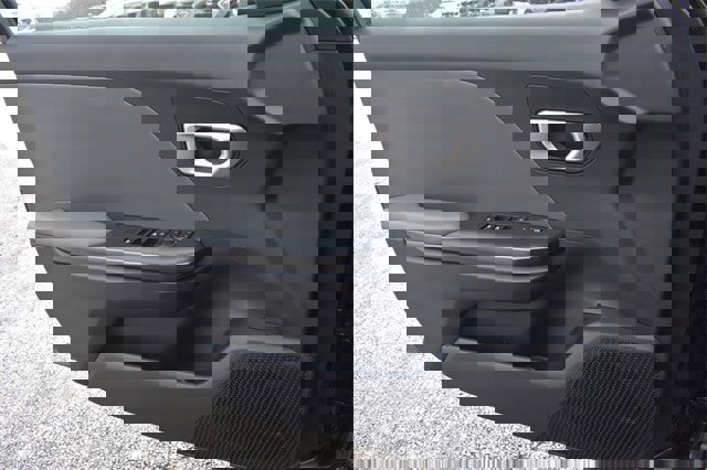 New 2025 Kia K4 LXS image 24