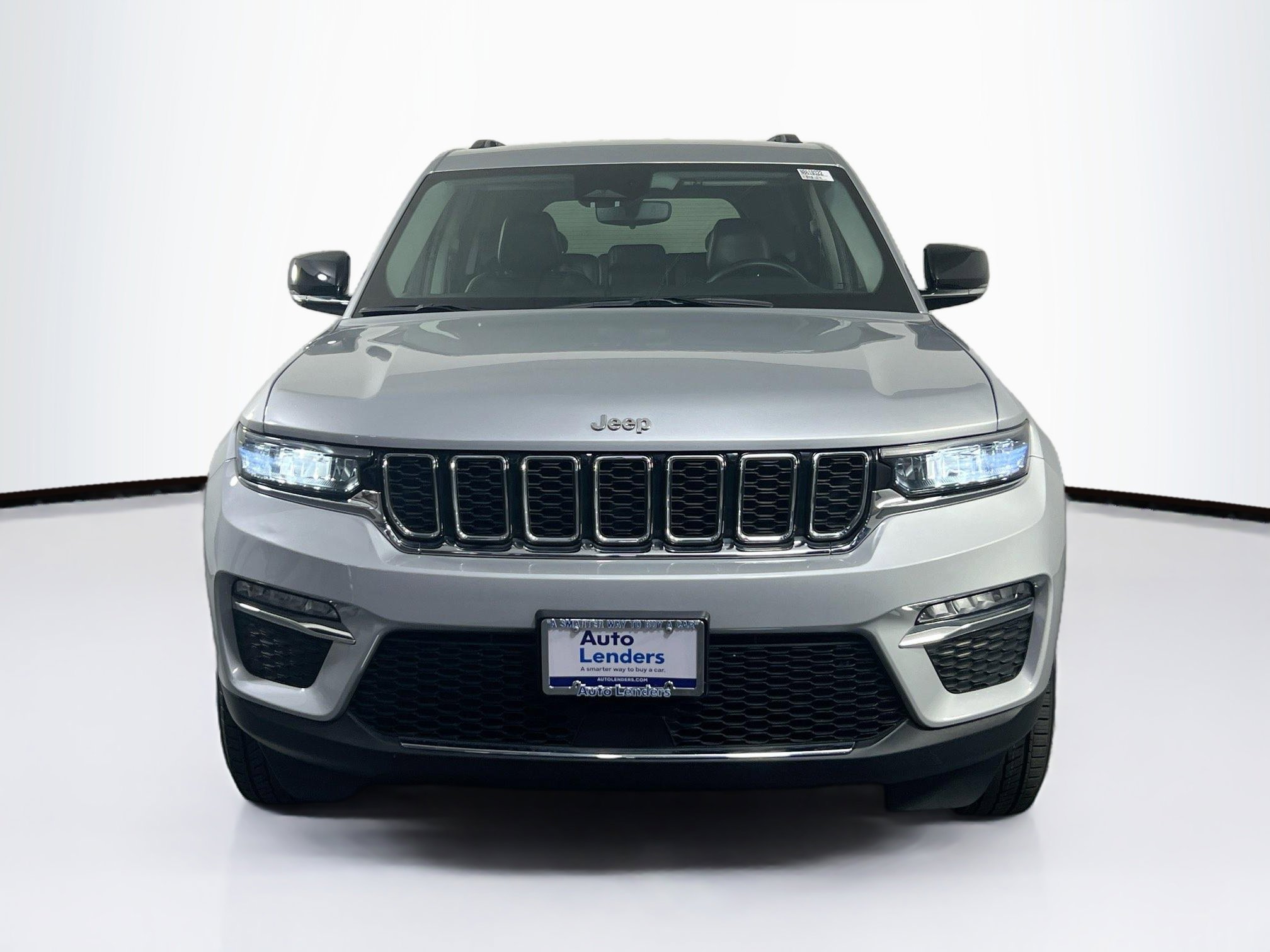 Used 2022 Jeep Grand Cherokee Limited AWD/4WD image 2
