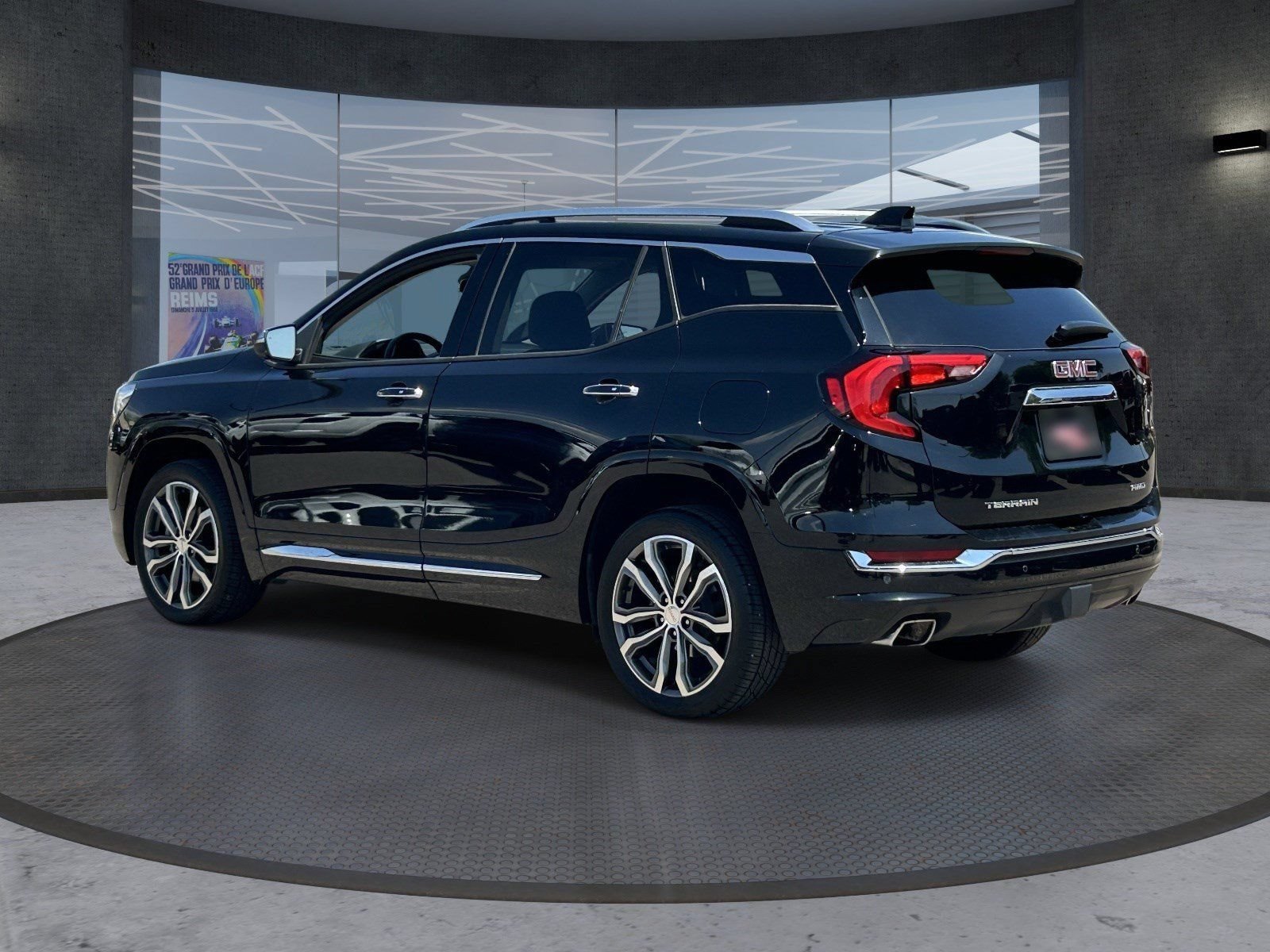 Certified 2020 GMC Terrain Denali w/ Denali Premium Package AWD/4WD image 4