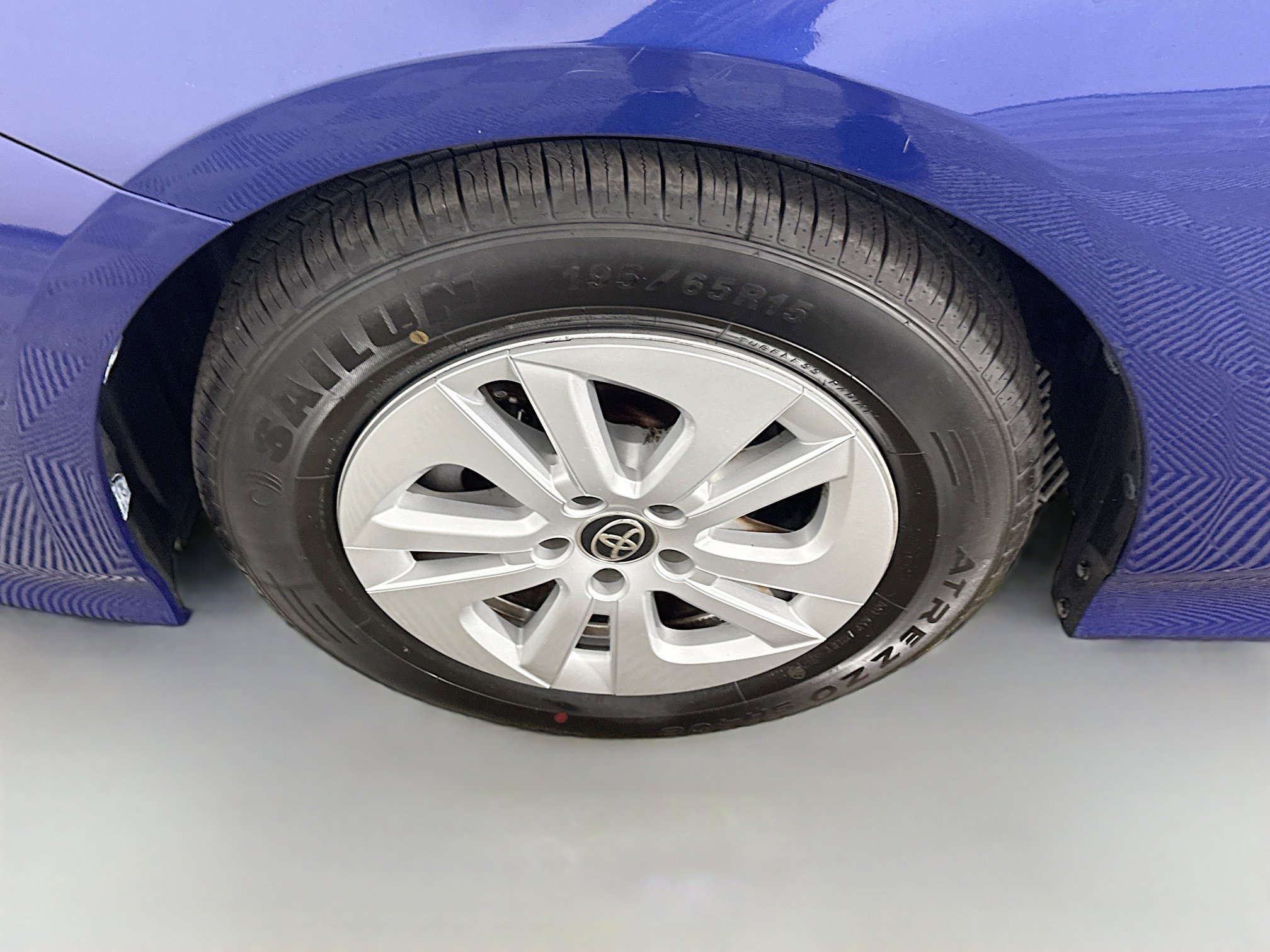 Used 2016 Toyota Prius Two image 38