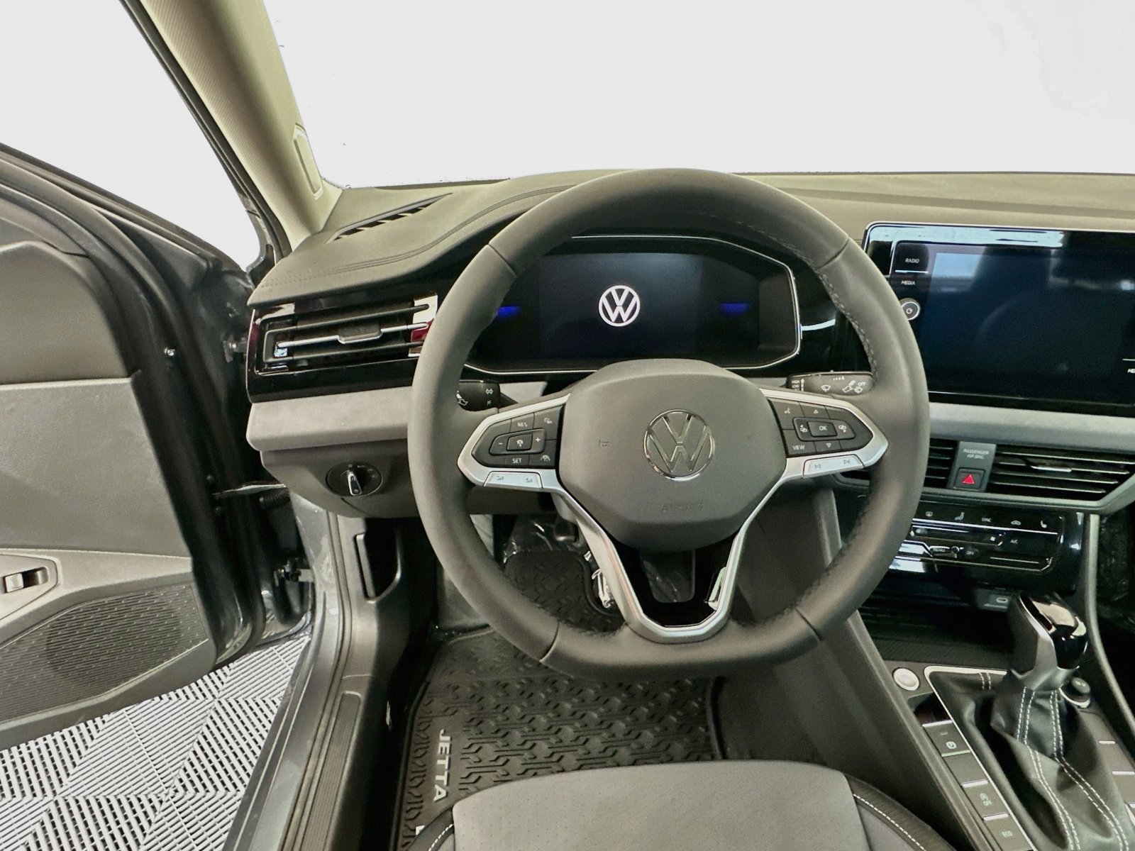New 2027 Volkswagen Jetta SE FWD image 11