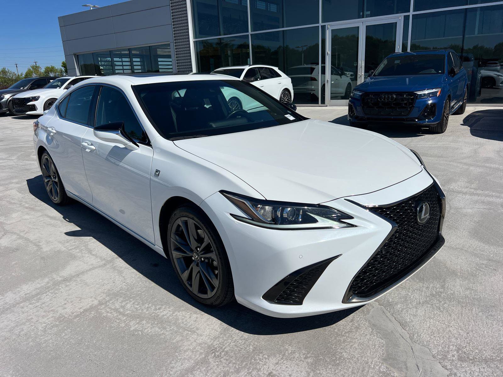 Used 2021 Lexus ES 350 F Sport w/ Accessory Package FWD image 3