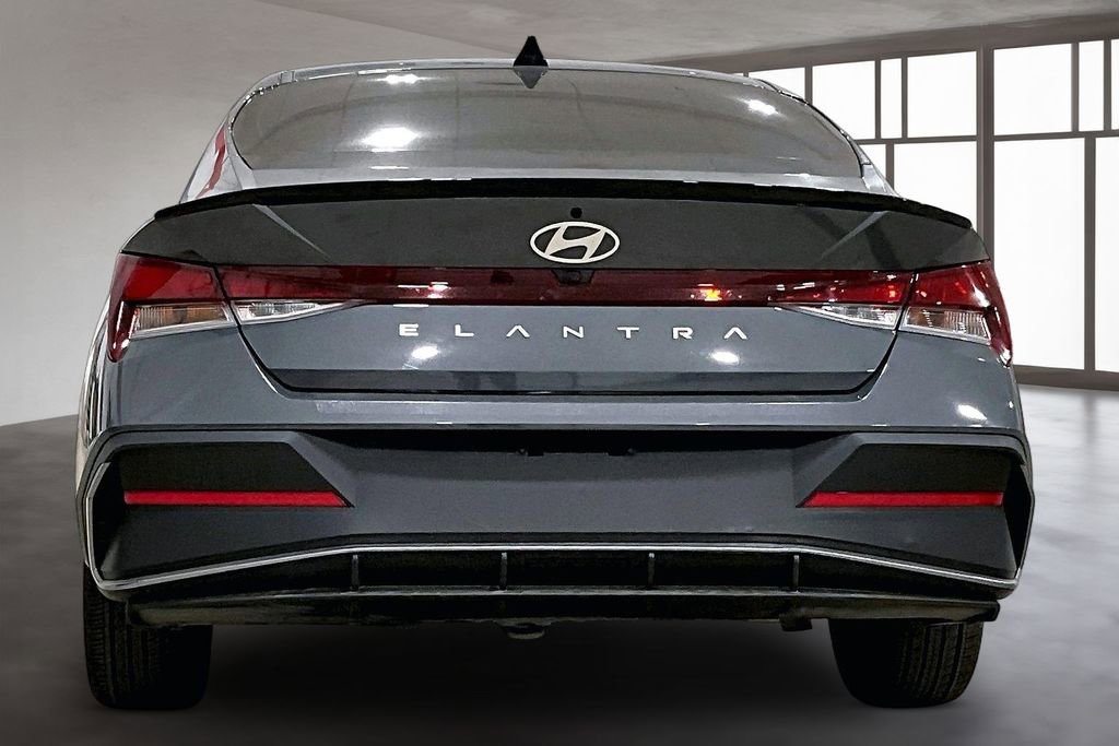 Used 2026 Hyundai Elantra Sport w/ Cargo Package FWD image 3