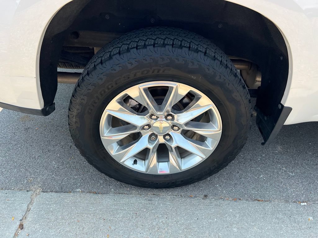Used 2020 Chevrolet Silverado 1500 LTZ AWD/4WD image 11