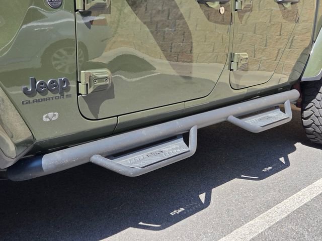 Used 2023 Jeep Gladiator Willys image 14