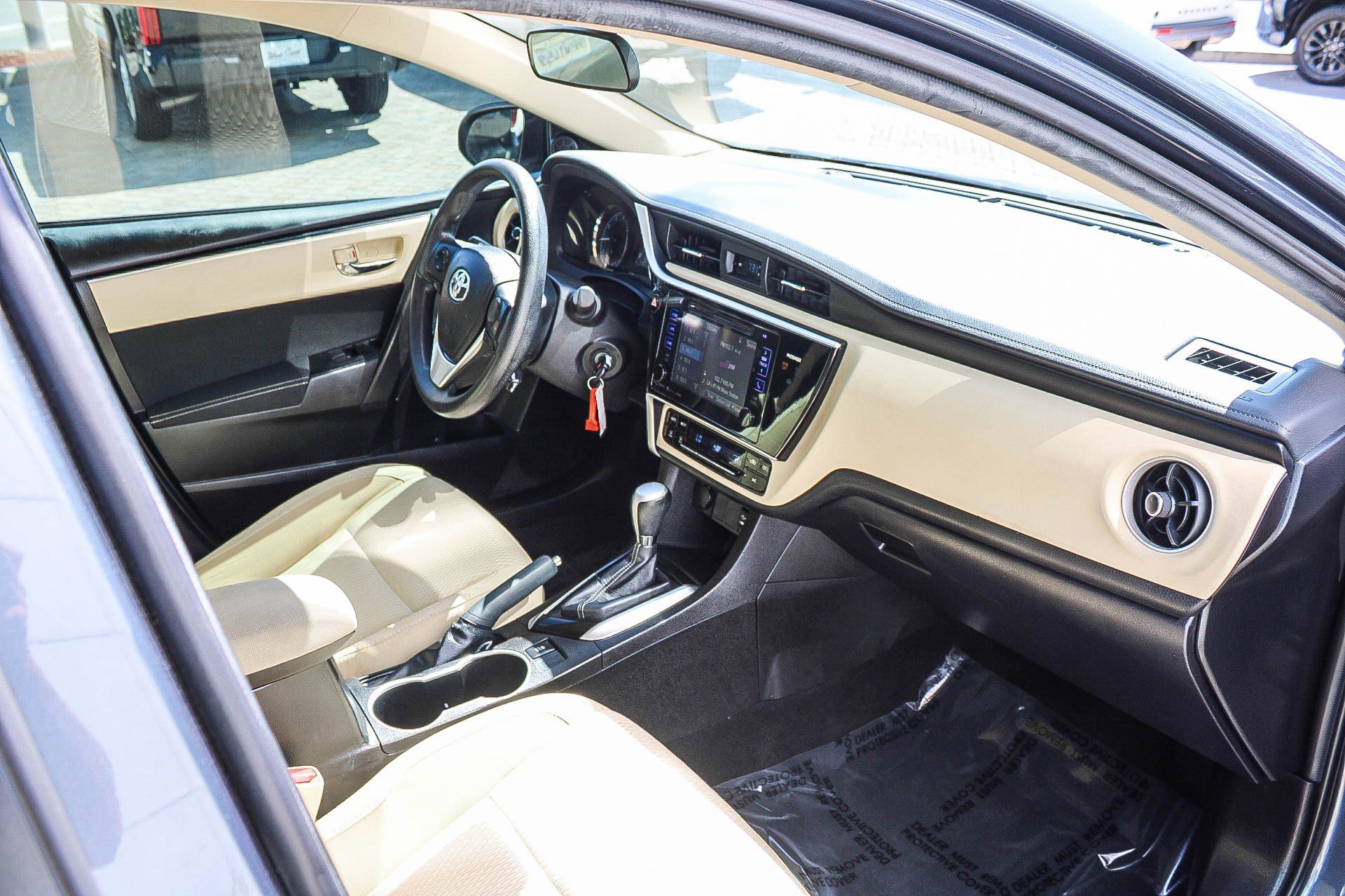 Certified 2017 Toyota Corolla LE w/ LE Premium Package FWD image 18