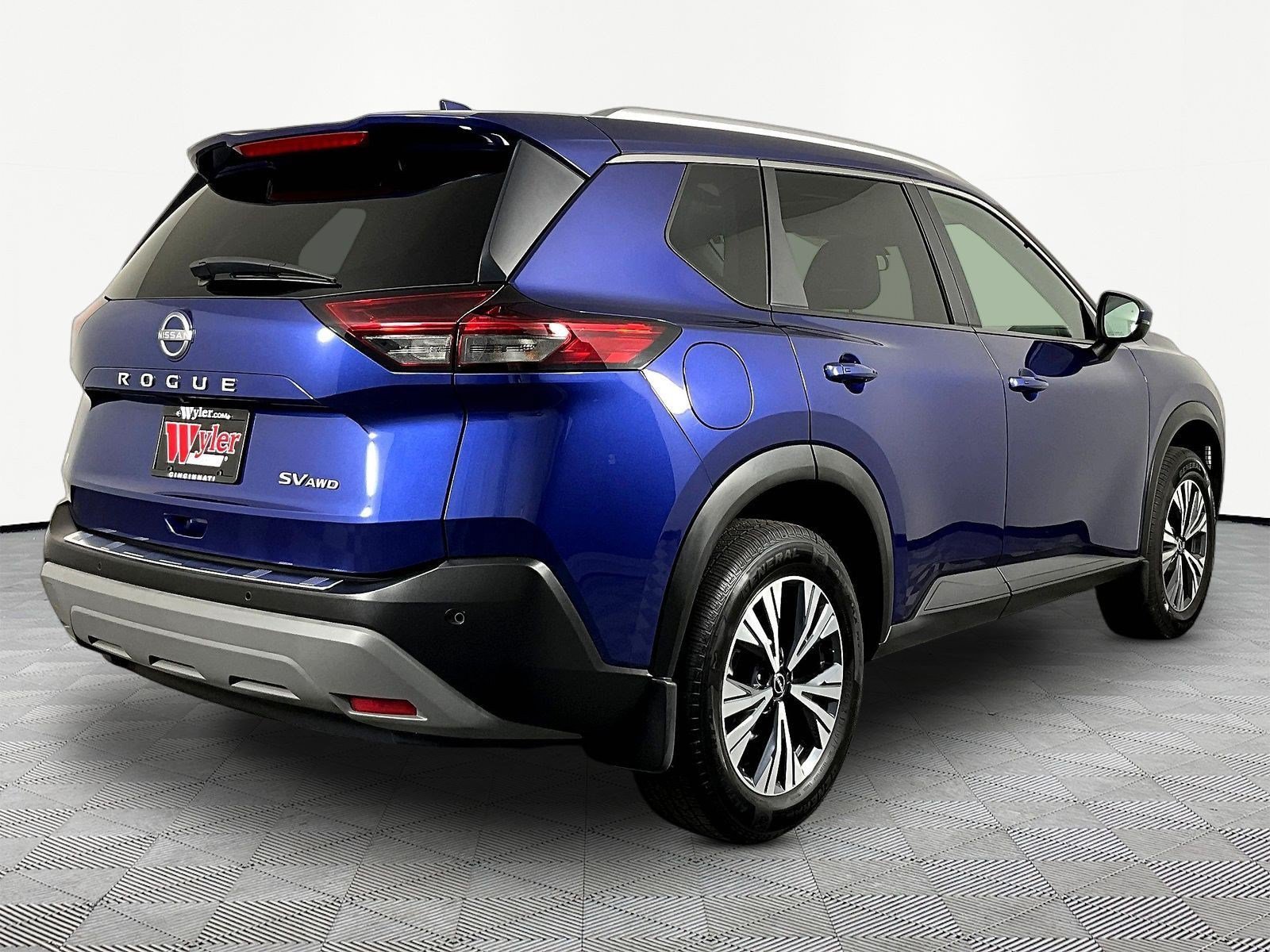 Certified 2023 Nissan Rogue SV w/ SV Premium Package AWD/4WD image 6