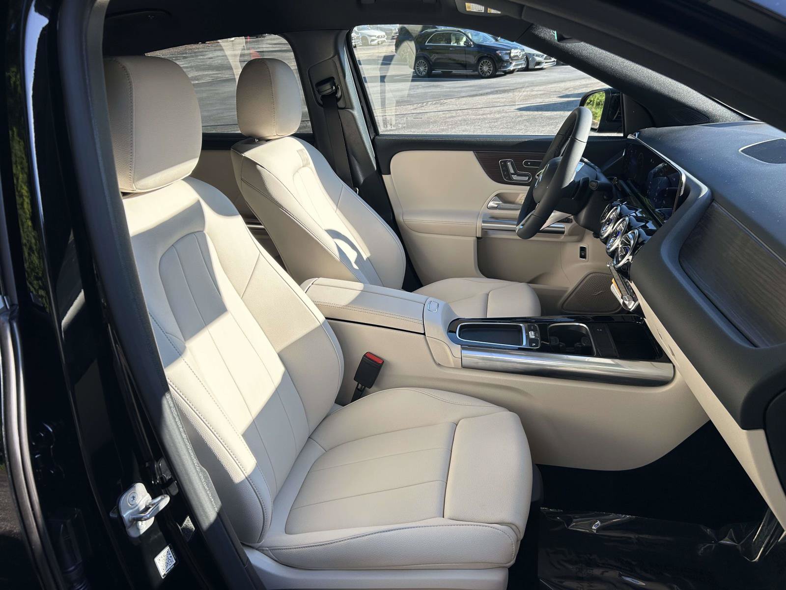 New 2026 Mercedes-Benz GLA 250 4MATIC image 43