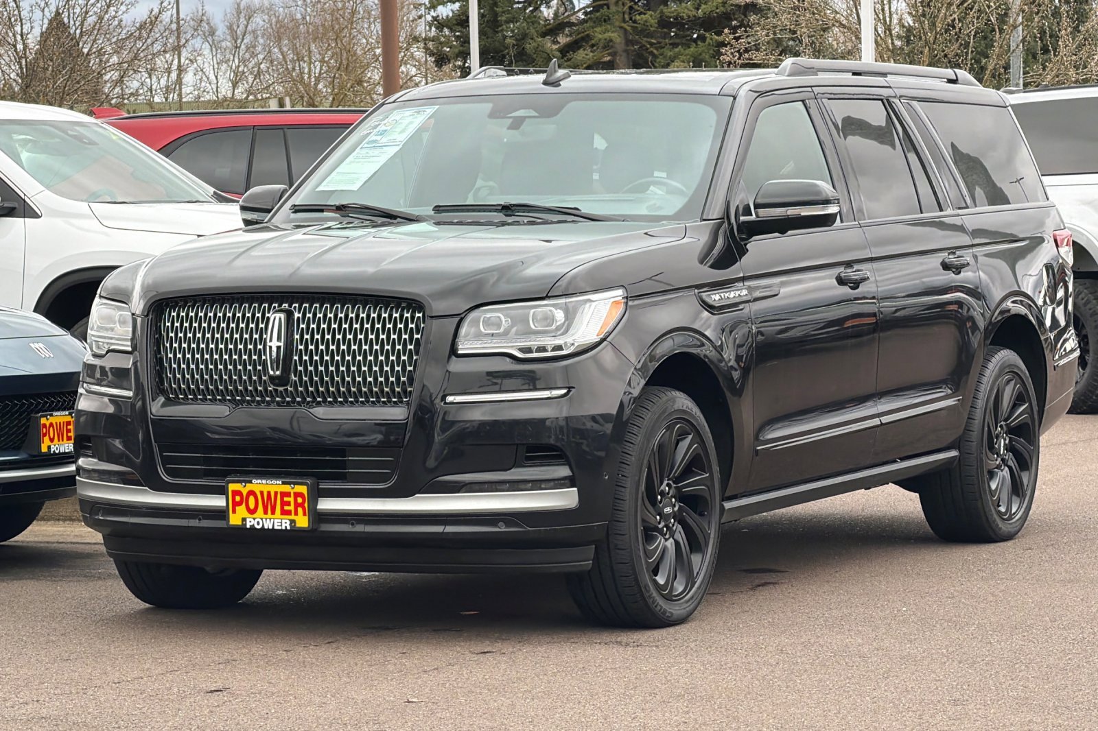 Used 2023 Lincoln Navigator L Reserve image 8