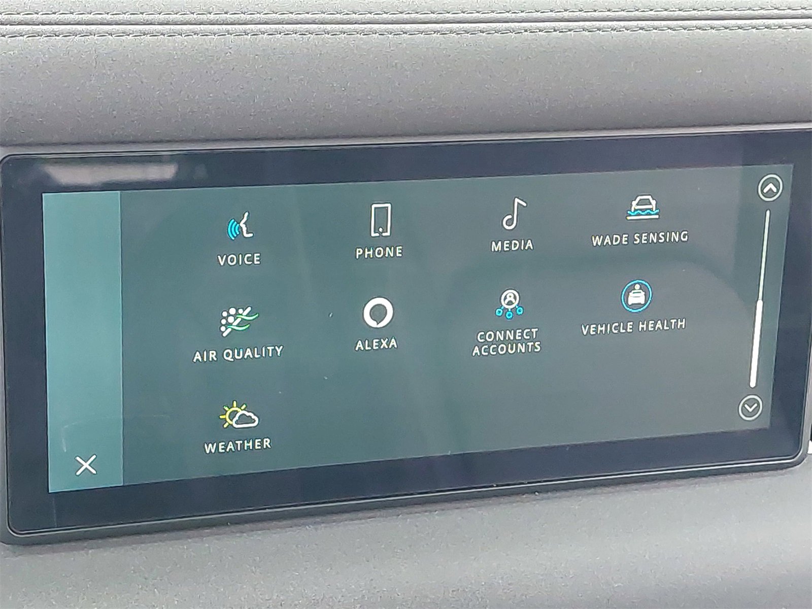 Used 2023 Land Rover Defender 110 X-Dynamic SE image 26