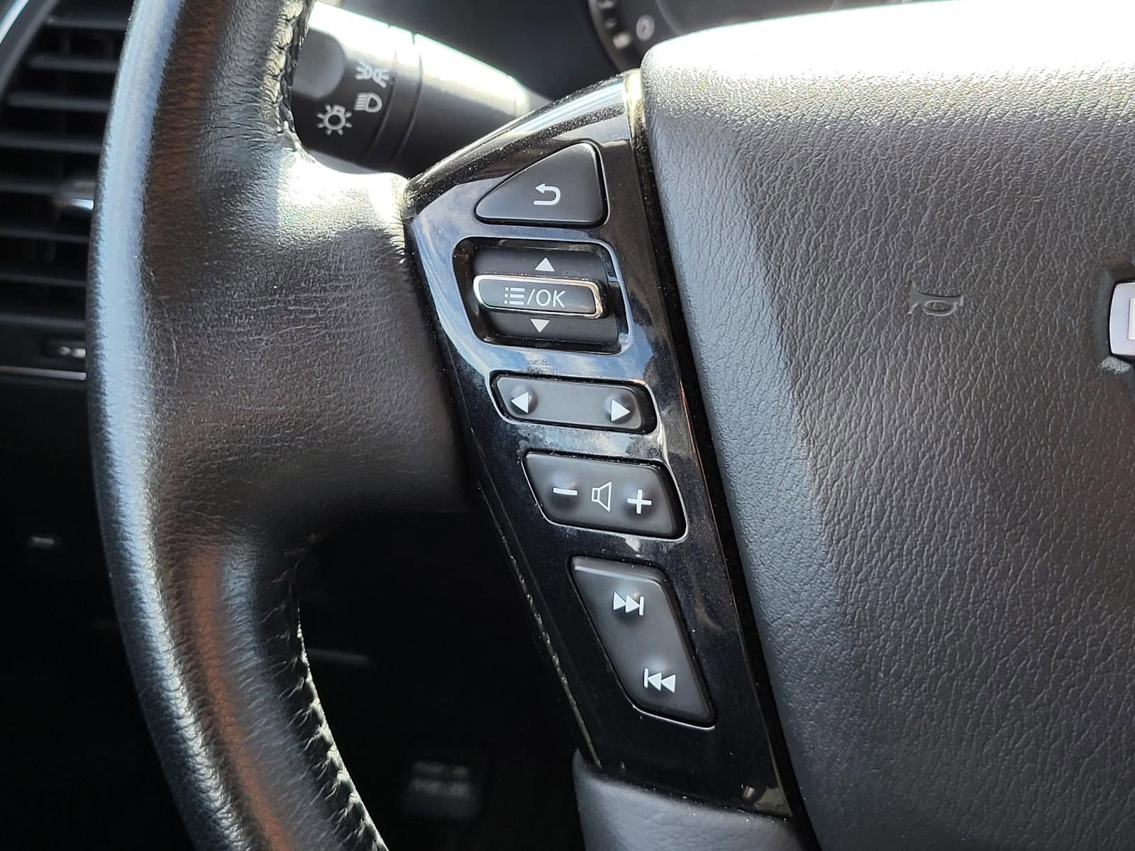 Certified 2023 Nissan Armada SL w/ Captain's Chairs Package image 37