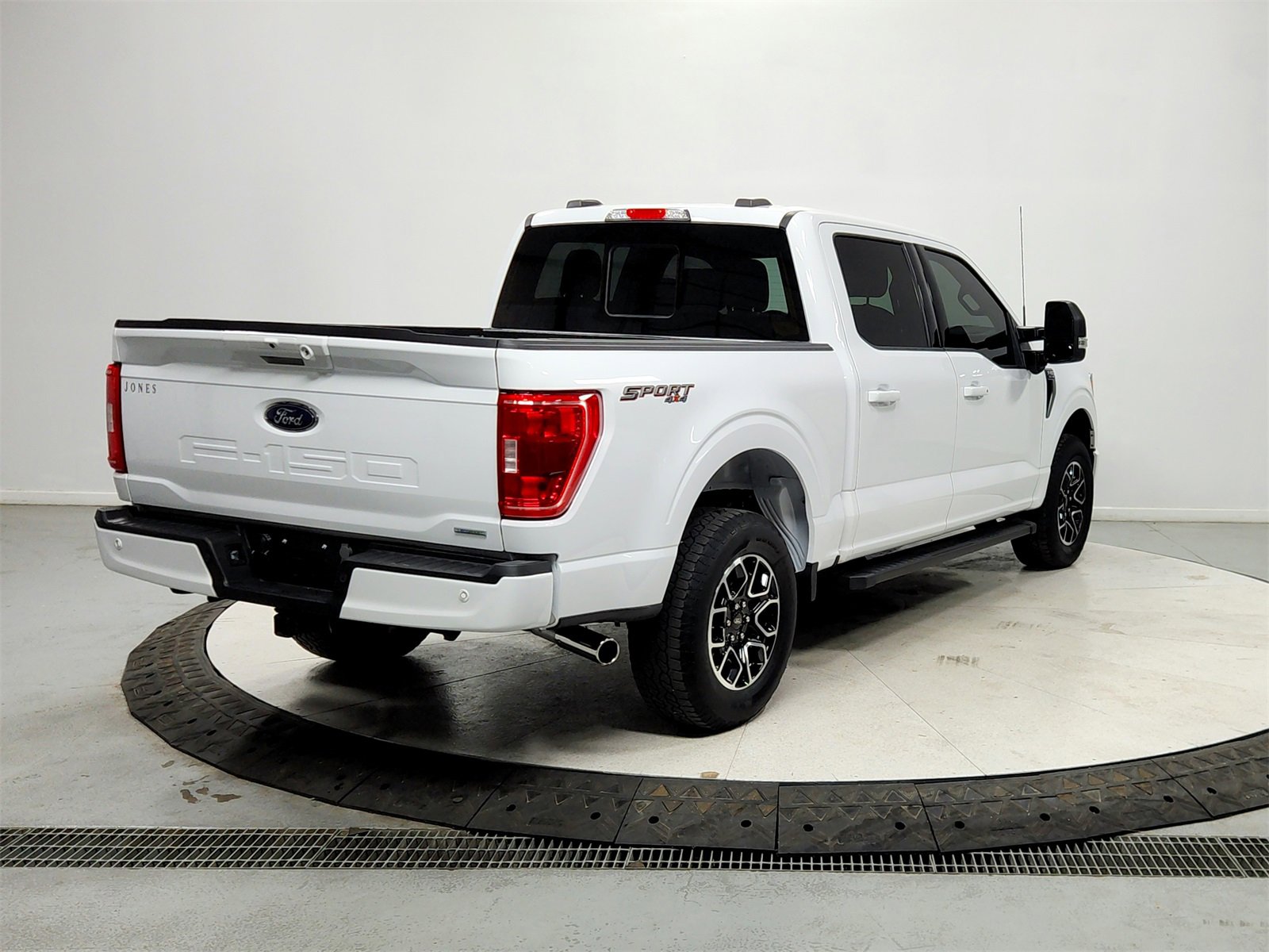 Used 2023 Ford F150 XLT w/ Equipment Group 302A High image 7