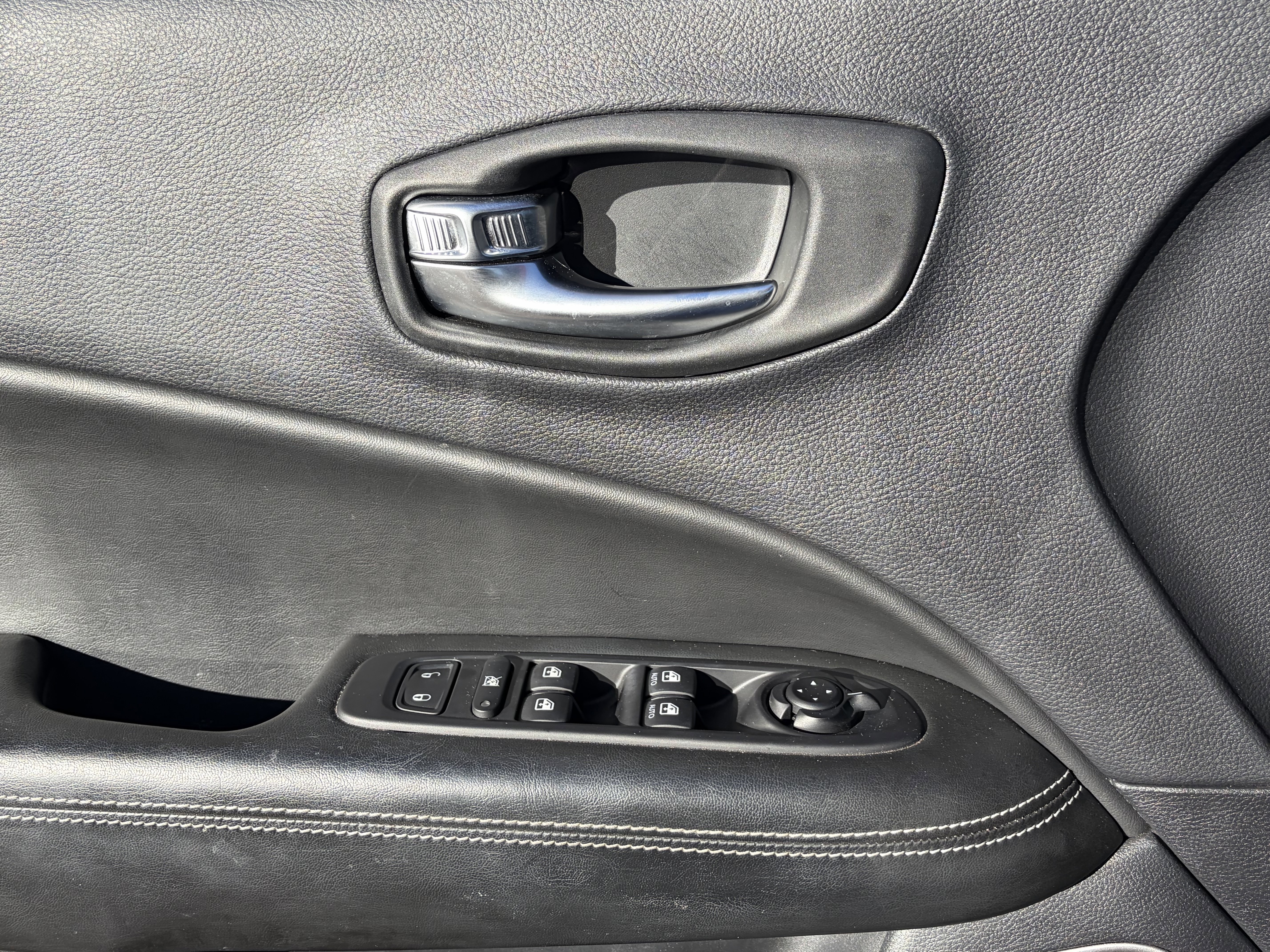 Used 2021 Jeep Compass Latitude image 20