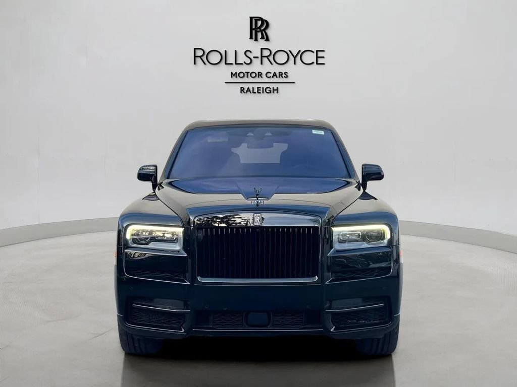 Certified 2022 Rolls-Royce Cullinan Black Badge w/ Dark Exterior Package AWD/4WD image 2