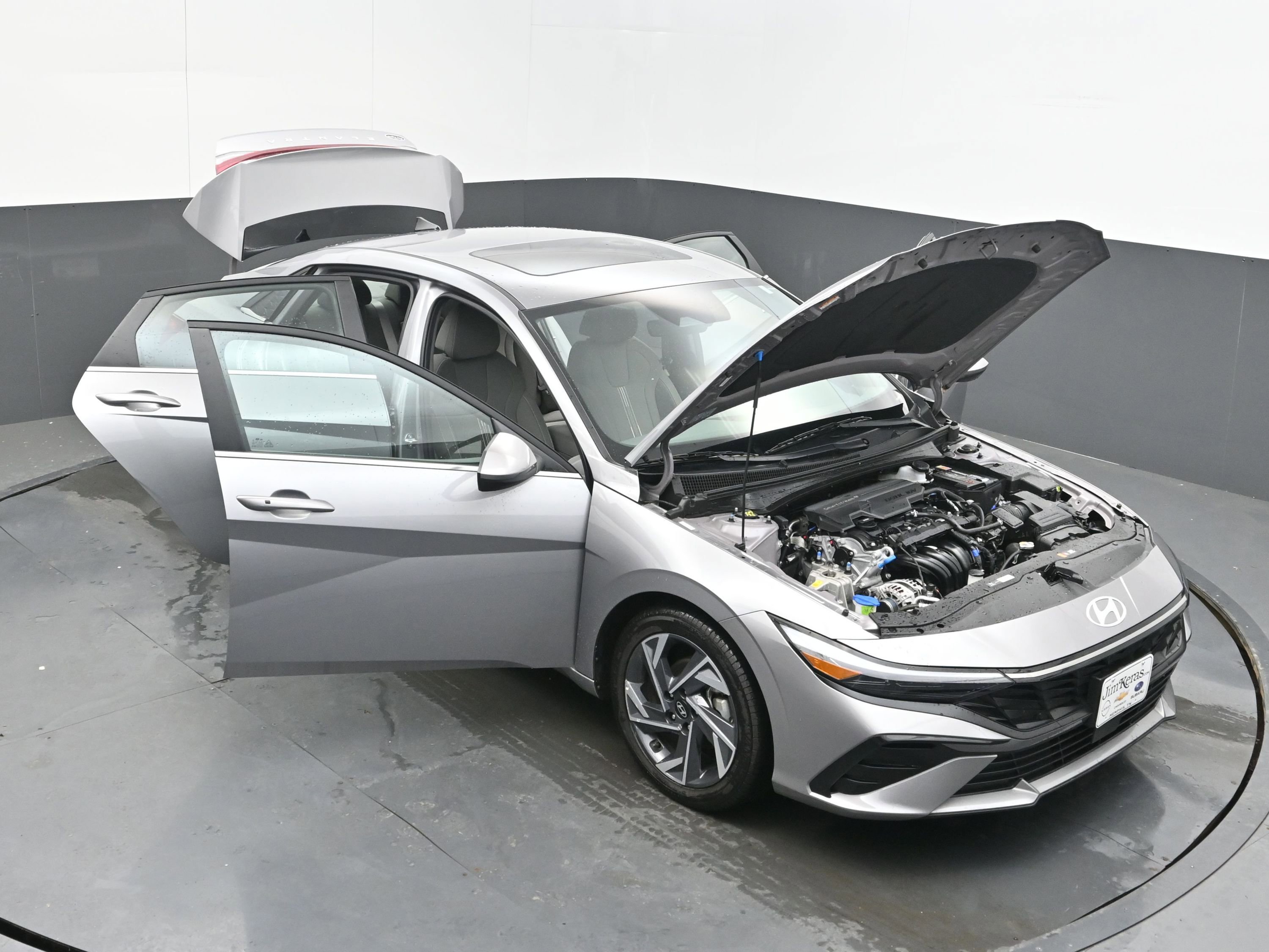 Used 2025 Hyundai Elantra SEL image 40