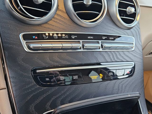 Used 2022 Mercedes-Benz GLC 300 image 22
