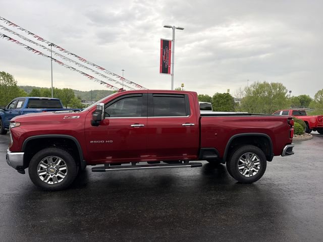 Used 2026 Chevrolet Silverado 2500 LTZ w/ LTZ Convenience Package AWD/4WD image 8