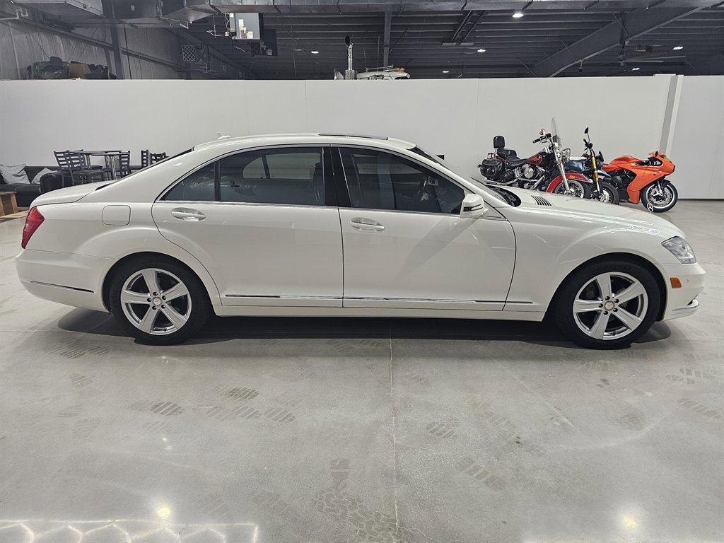 Used 2010 Mercedes-Benz S 550 image 15