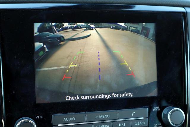 Certified 2024 Nissan Titan SV w/ SV Convenience Package image 20