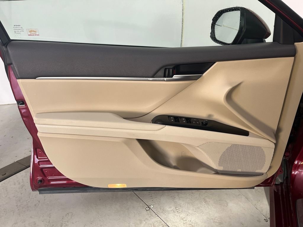 Used 2018 Toyota Camry LE w/ Protection Package (Q2) image 27