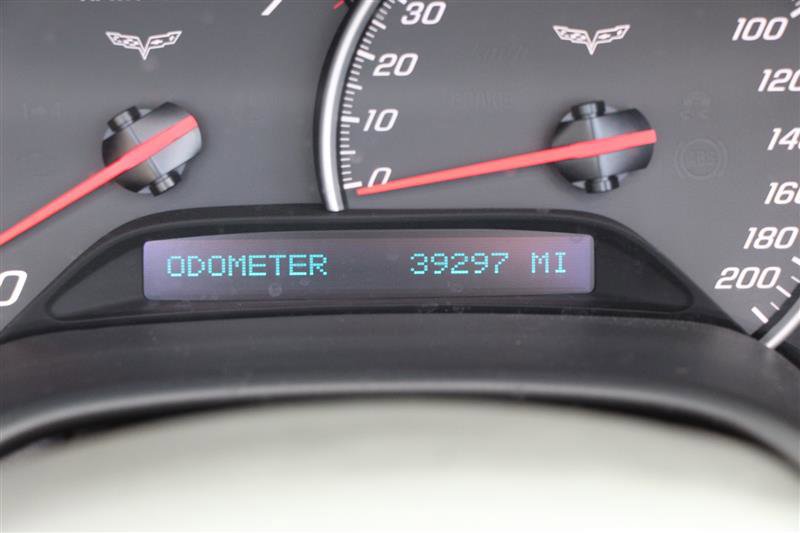 Used 2006 Chevrolet Corvette Convertible w/ Preferred Equipment Group RWD image 23