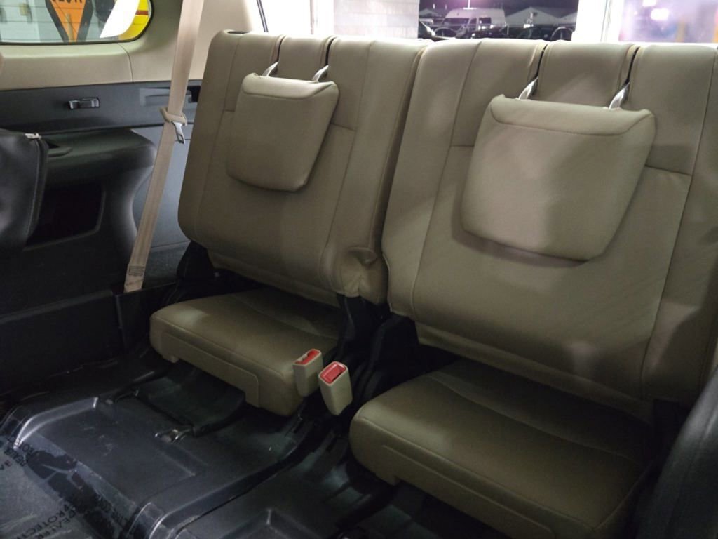 Used 2023 Toyota 4Runner SR5 Premium w/ Moonroof Package image 6