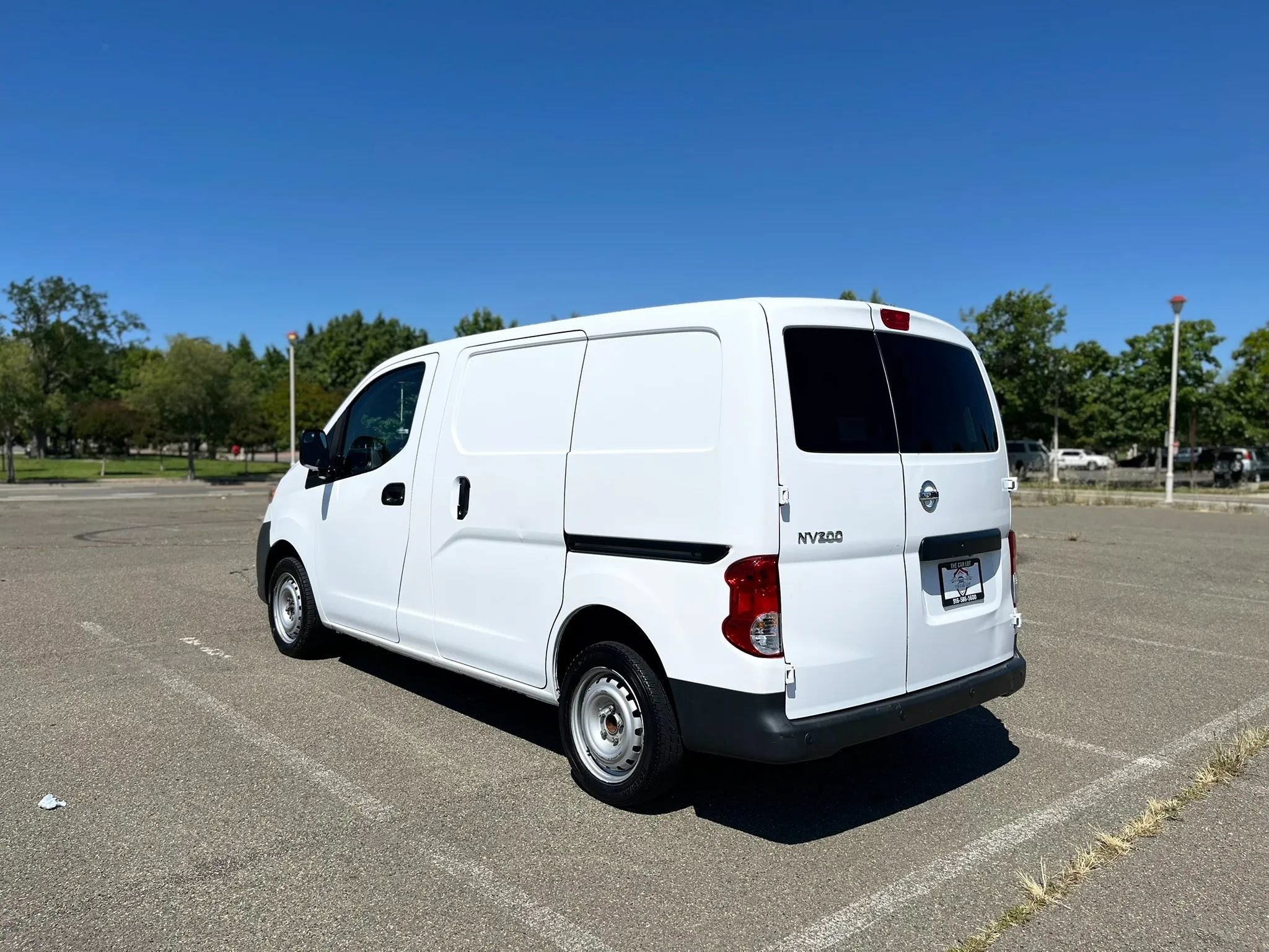 Used 2019 Nissan NV200 S w/ Back Door Glass Package FWD image 7