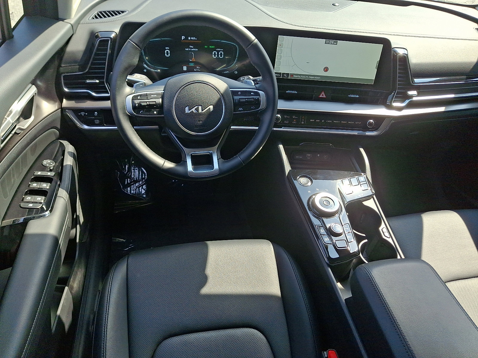 Certified 2025 Kia Sportage EX AWD/4WD image 11