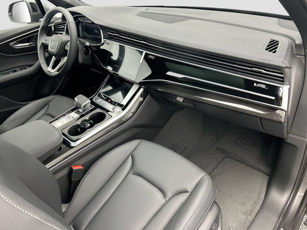 Used 2026 Audi Q7 3.0T Premium Plus w/ Premium Plus Package AWD/4WD image 17