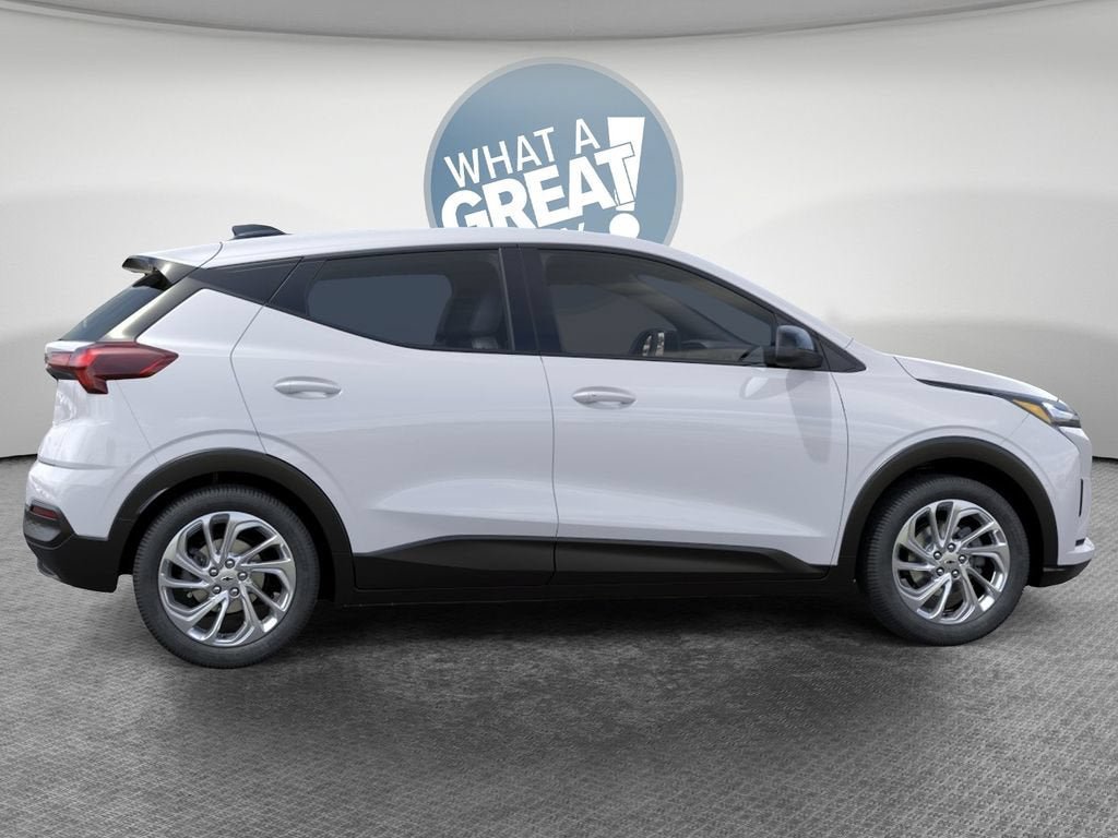 New 2027 Chevrolet Bolt LT FWD image 5