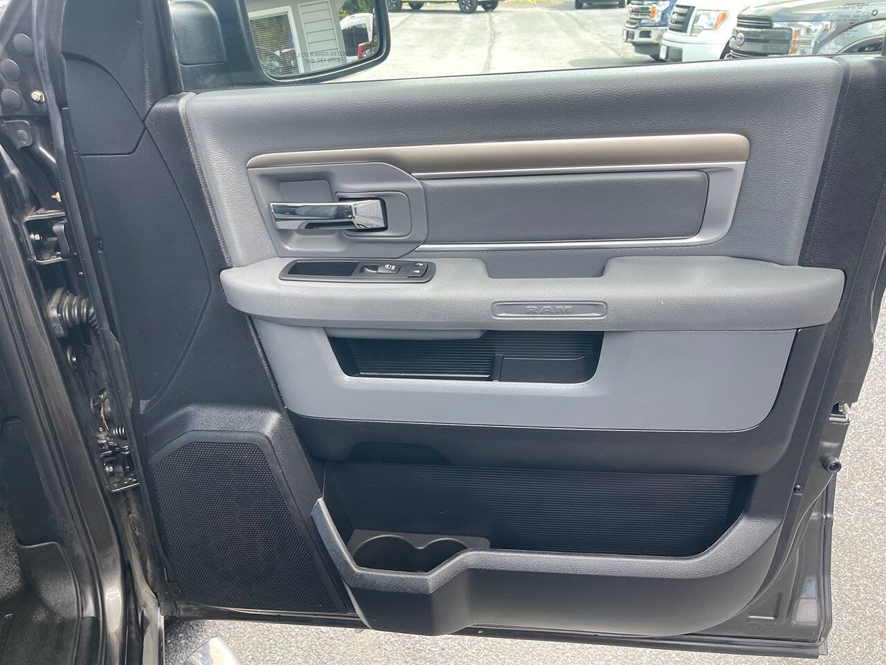Used 2016 RAM 1500 Big Horn AWD/4WD image 37